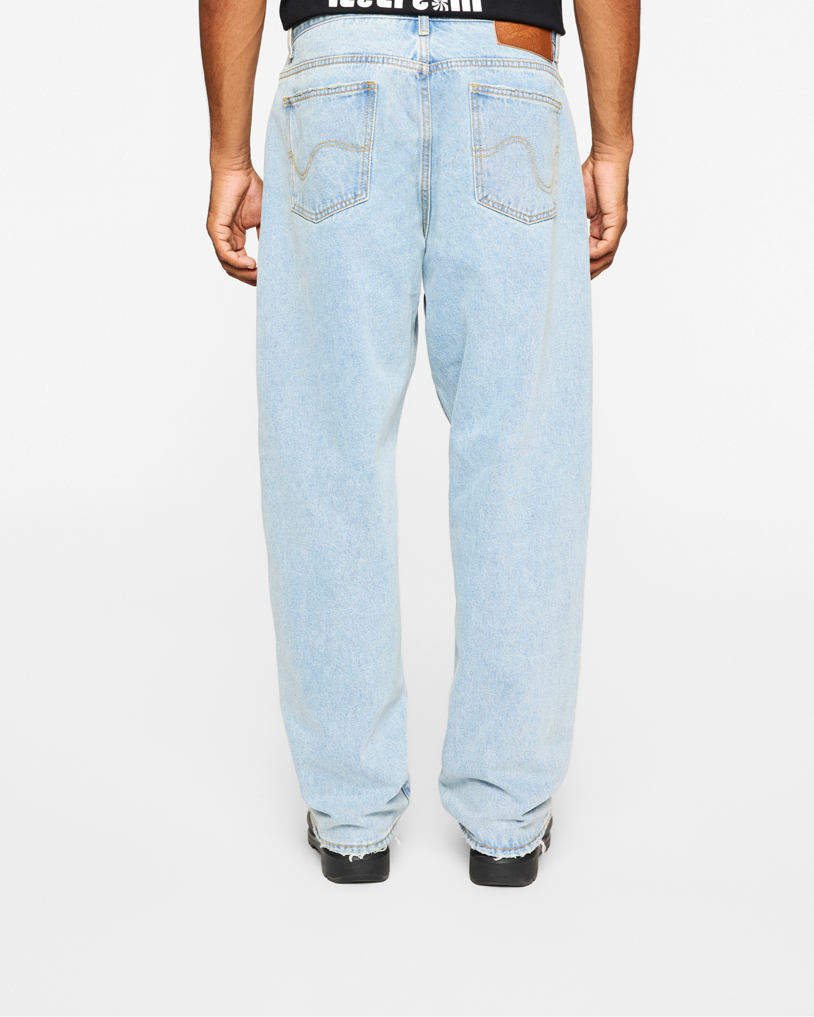 Face Time Jeans - Image 4